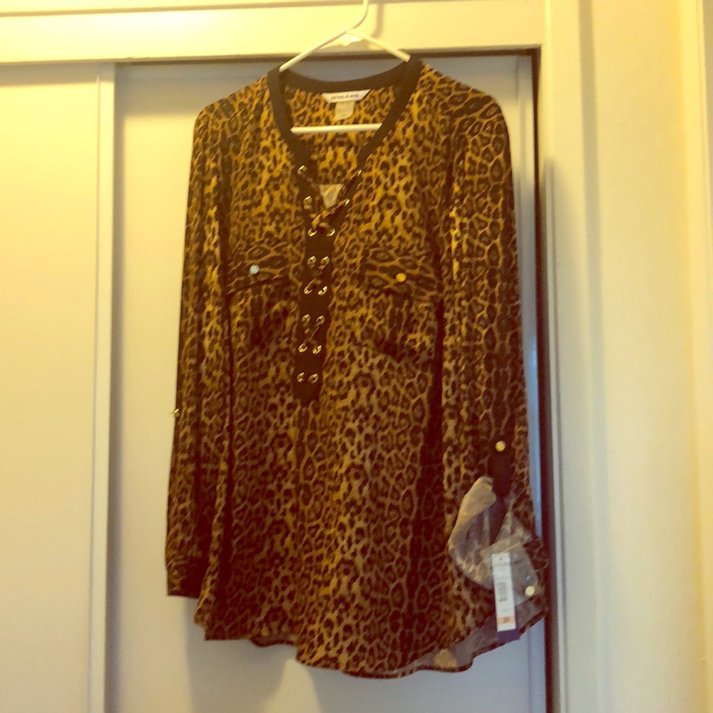 Plus sized leopard print top